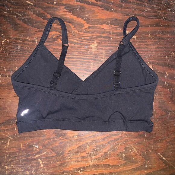 Fabletics Criss Cross Sports Bra Small - Picture 3 of 3